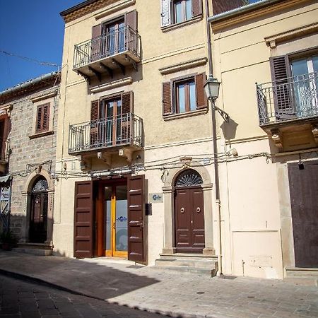 Al Centro Casa Vacanze Mistretta Exteriör bild