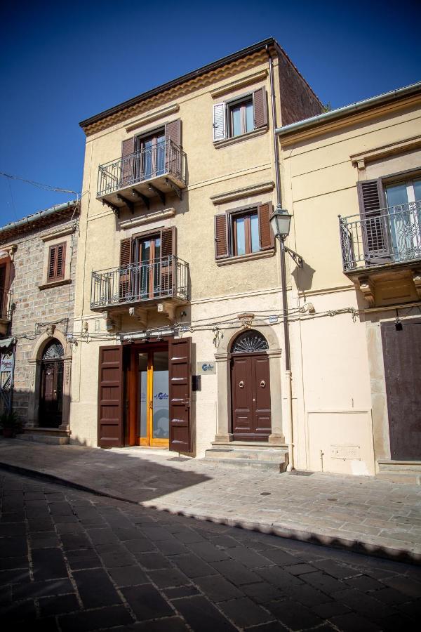 Al Centro Casa Vacanze Mistretta Exteriör bild