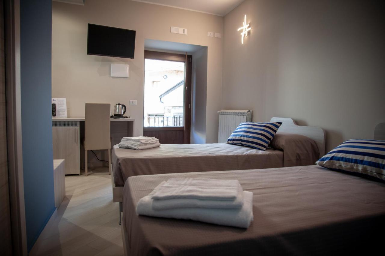 Al Centro Casa Vacanze Mistretta Exteriör bild
